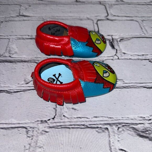 ITZY RITZY MOC HAPPENS MOCCASINS - TOKIDOKI KAIJU  6-12 MONTHS - Picture 3 of 5